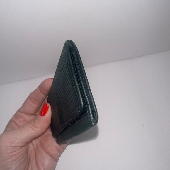 LOUIS VUITTON Key Case M63822 Epi Leather Black 4 Key Holder Multicle Noir matte - Picture 4 of 8